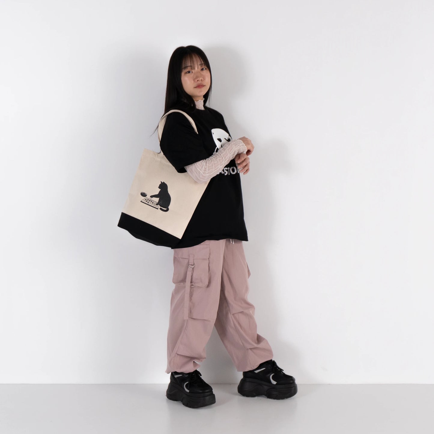 トートバッグ 碁を打つ猫（黒猫 / 白猫）レギュラーサイズ