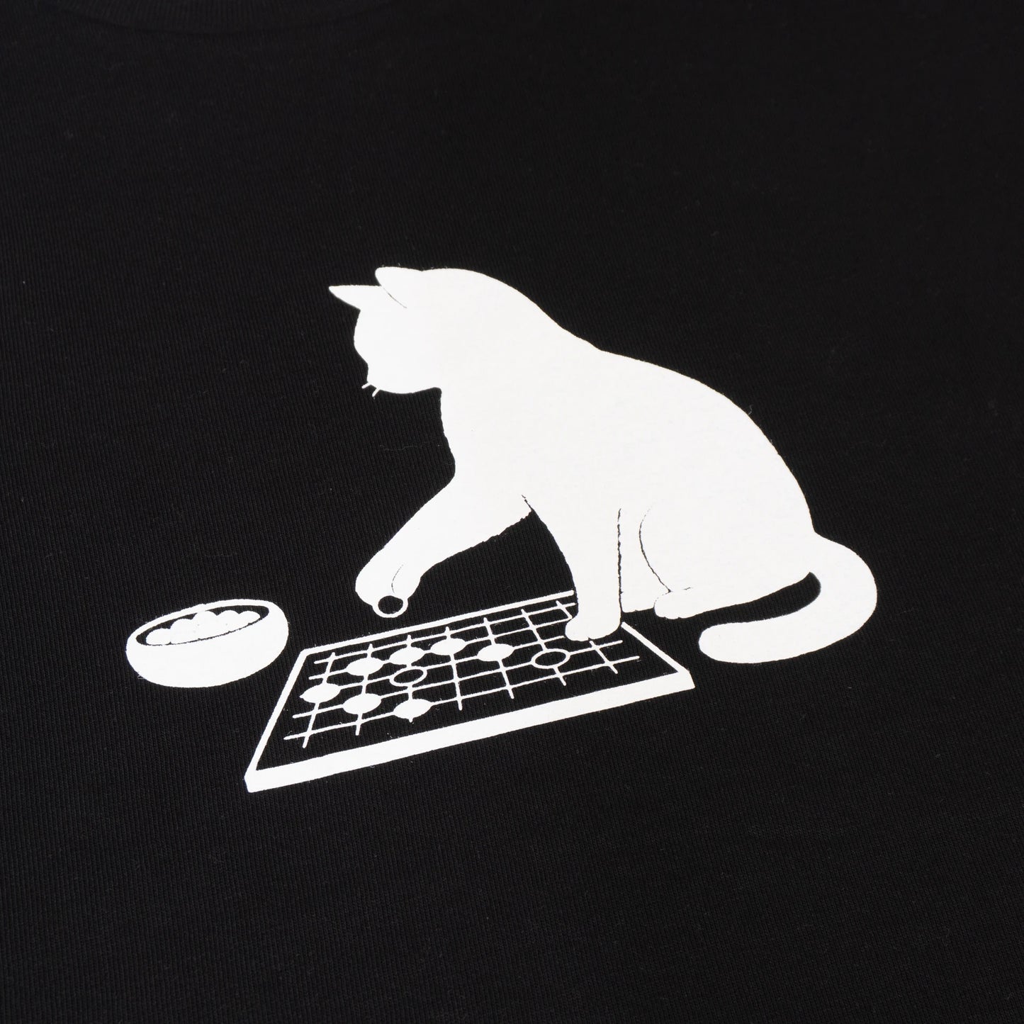 Cat Playing Go T-shirt